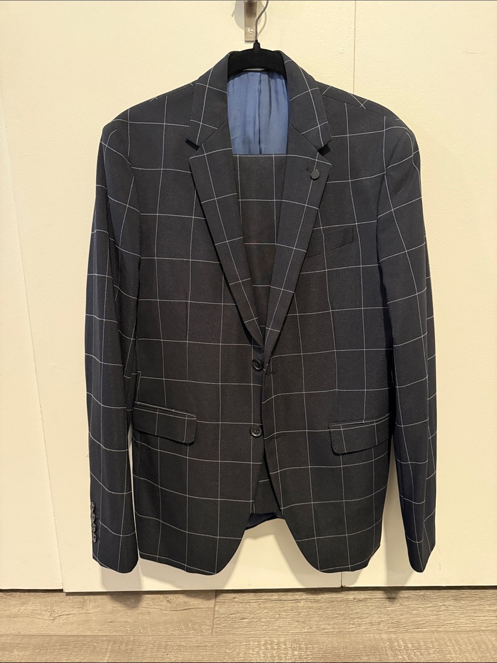 Zara Men's Charcoal Windowpane Suit Jacket with Light-Gray Grid